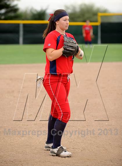 Thumbnail 3 in Tulare Western @ Garces (CIF CS Division 2 Quarterfinal) photogallery.