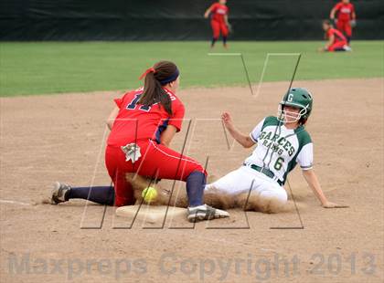 Thumbnail 3 in Tulare Western @ Garces (CIF CS Division 2 Quarterfinal) photogallery.