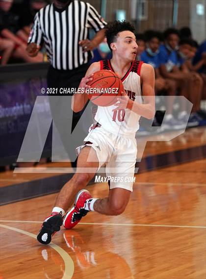 Thumbnail 2 in Lorena vs. Crockett (UIL 3A Quarterfinal) photogallery.