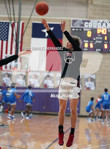 Thumbnail 1 in Lorena vs. Crockett (UIL 3A Quarterfinal) photogallery.