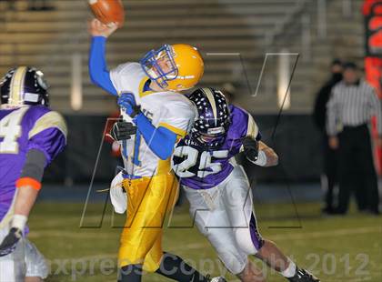 Thumbnail 2 in Chestnut Ridge vs Karns City (PIAA AA District Playoffs) photogallery.