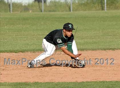 Thumbnail 2 in Arvin @ Tehachapi photogallery.