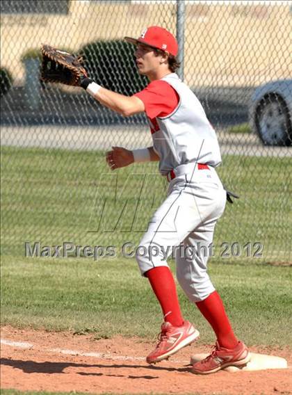 Thumbnail 1 in Arvin @ Tehachapi photogallery.