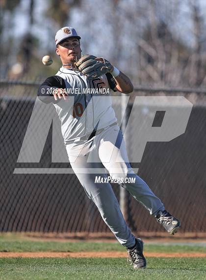 Thumbnail 1 in Castaic @ Crespi photogallery.