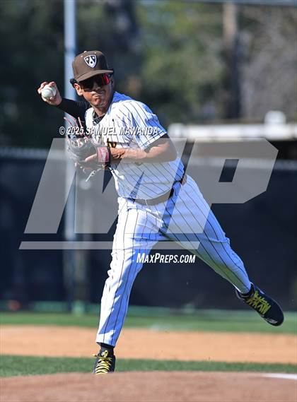 Thumbnail 1 in Castaic @ Crespi photogallery.