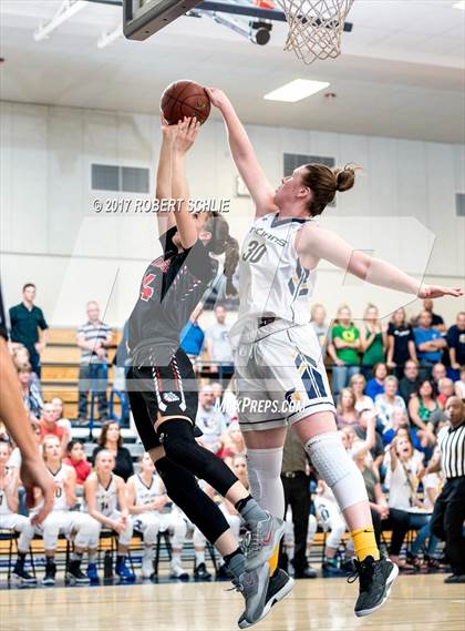 Thumbnail 1 in Folsom vs Oak Ridge (CIF State Regional D1 Semifinals) photogallery.