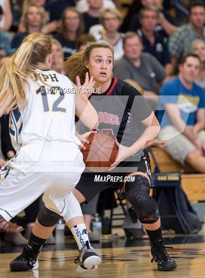 Thumbnail 1 in Folsom vs Oak Ridge (CIF State Regional D1 Semifinals) photogallery.