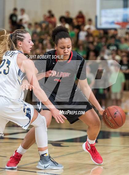 Thumbnail 3 in Folsom vs Oak Ridge (CIF State Regional D1 Semifinals) photogallery.