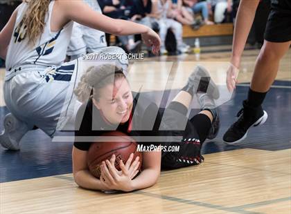 Thumbnail 3 in Folsom vs Oak Ridge (CIF State Regional D1 Semifinals) photogallery.