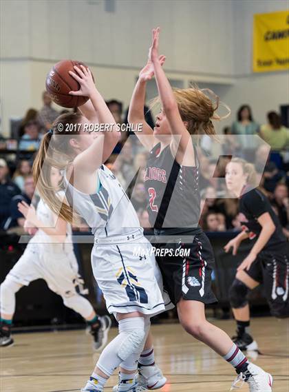 Thumbnail 3 in Folsom vs Oak Ridge (CIF State Regional D1 Semifinals) photogallery.