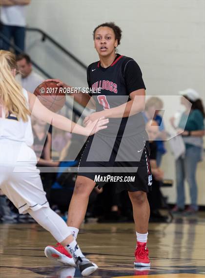 Thumbnail 3 in Folsom vs Oak Ridge (CIF State Regional D1 Semifinals) photogallery.
