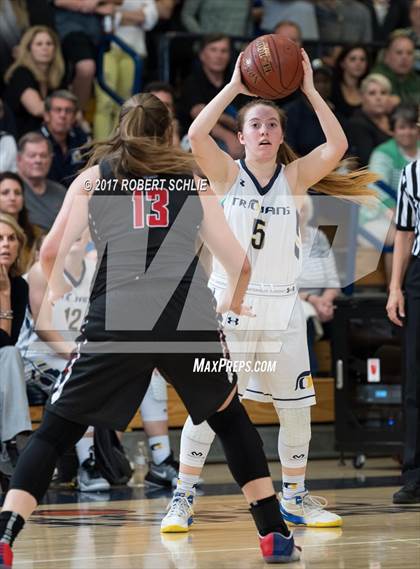 Thumbnail 3 in Folsom vs Oak Ridge (CIF State Regional D1 Semifinals) photogallery.
