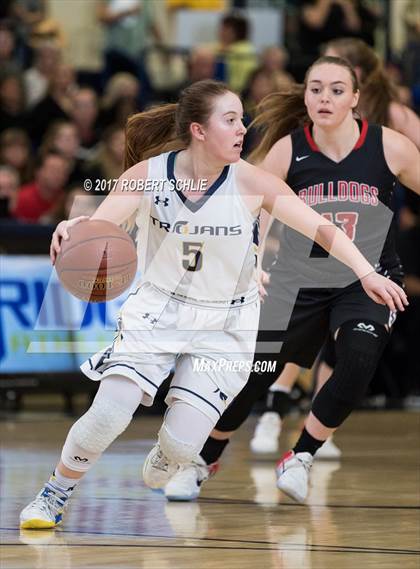Thumbnail 1 in Folsom vs Oak Ridge (CIF State Regional D1 Semifinals) photogallery.