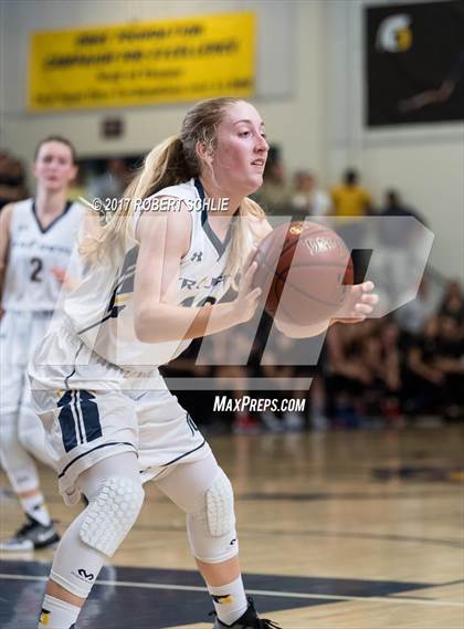 Thumbnail 1 in Folsom vs Oak Ridge (CIF State Regional D1 Semifinals) photogallery.