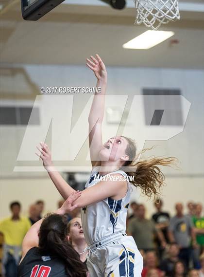Thumbnail 1 in Folsom vs Oak Ridge (CIF State Regional D1 Semifinals) photogallery.