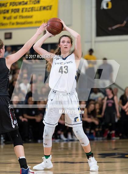 Thumbnail 2 in Folsom vs Oak Ridge (CIF State Regional D1 Semifinals) photogallery.