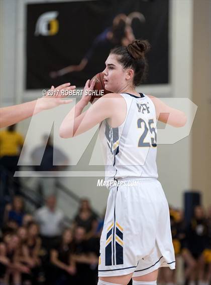 Thumbnail 3 in Folsom vs Oak Ridge (CIF State Regional D1 Semifinals) photogallery.