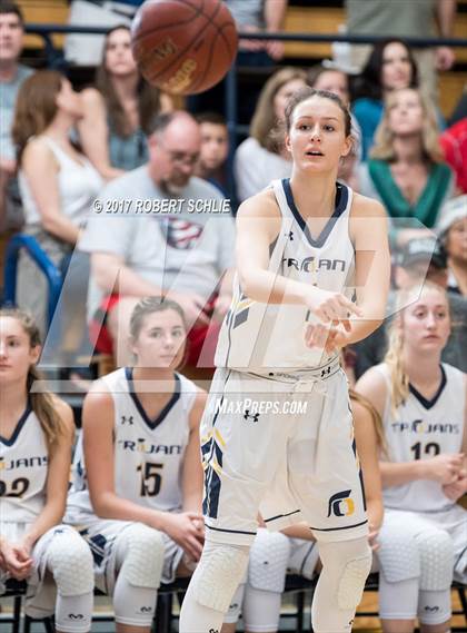 Thumbnail 2 in Folsom vs Oak Ridge (CIF State Regional D1 Semifinals) photogallery.
