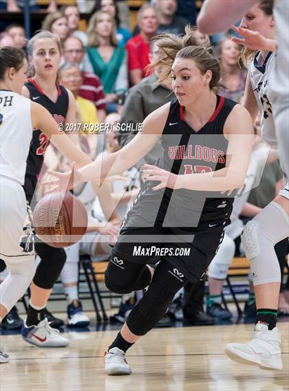 Thumbnail 3 in Folsom vs Oak Ridge (CIF State Regional D1 Semifinals) photogallery.