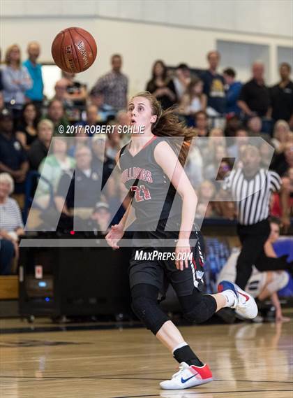 Thumbnail 2 in Folsom vs Oak Ridge (CIF State Regional D1 Semifinals) photogallery.