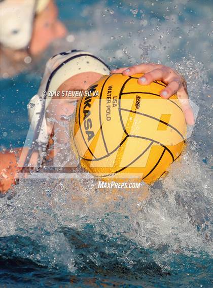 Thumbnail 2 in La Costa Canyon vs. Steele Canyon (26th Annual San Diego Open) photogallery.