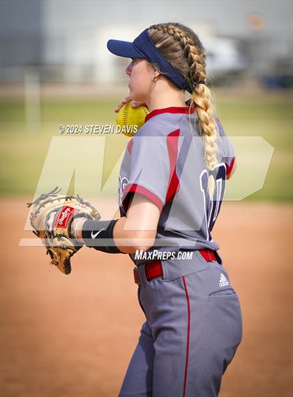 Thumbnail 2 in Skyline vs. McClintock photogallery.
