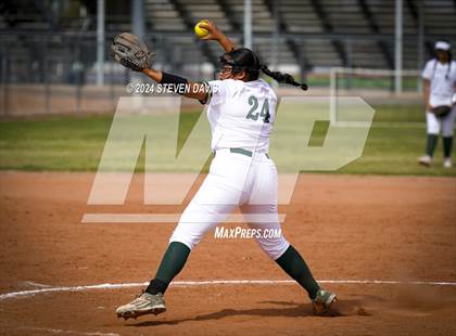 Thumbnail 1 in Skyline vs. McClintock photogallery.