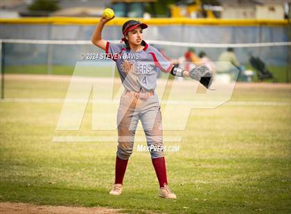 Thumbnail 1 in Skyline vs. McClintock photogallery.