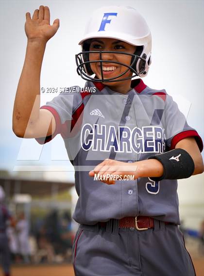 Thumbnail 1 in Skyline vs. McClintock photogallery.