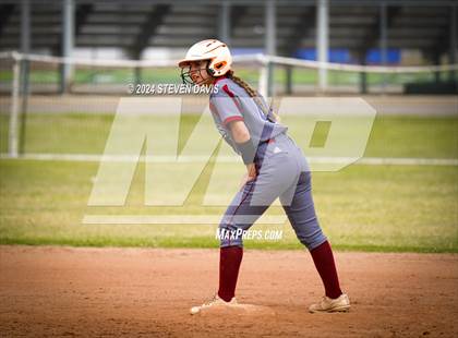 Thumbnail 2 in Skyline vs. McClintock photogallery.