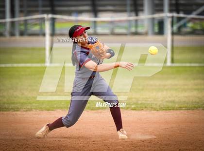 Thumbnail 1 in Skyline vs. McClintock photogallery.