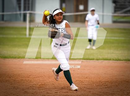 Thumbnail 1 in Skyline vs. McClintock photogallery.