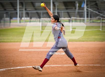 Thumbnail 1 in Skyline vs. McClintock photogallery.