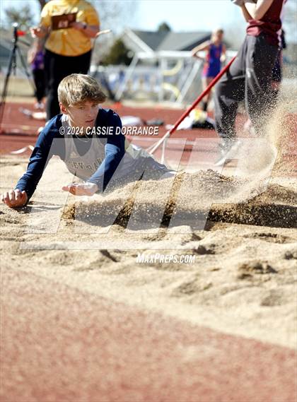 Thumbnail 2 in Murray Kula Invite (Boys Long Jump) photogallery.