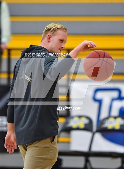Thumbnail 1 in Branson vs. Bentley (CIF NCS D5 Finals) photogallery.