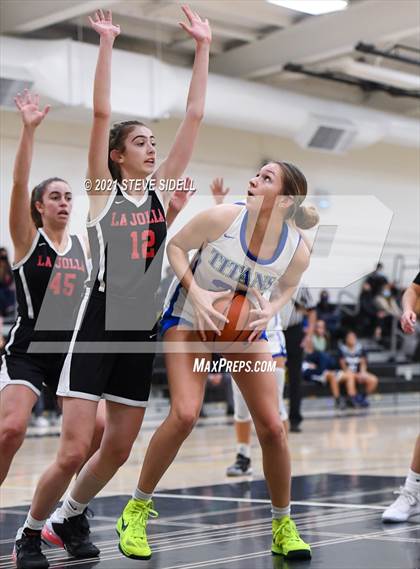 Thumbnail 3 in Eastlake vs. La Jolla photogallery.