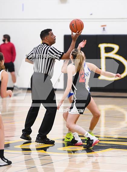 Thumbnail 1 in Eastlake vs. La Jolla photogallery.