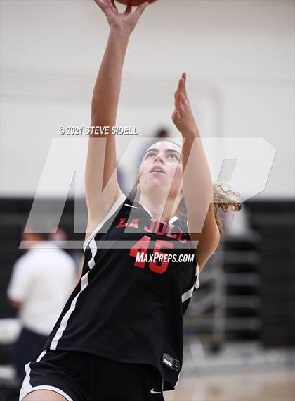 Thumbnail 3 in Eastlake vs. La Jolla photogallery.