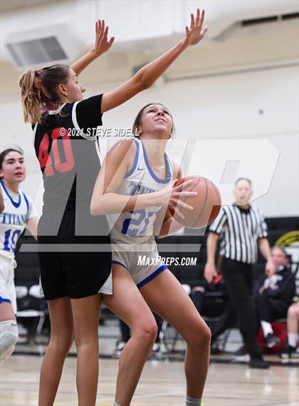 Thumbnail 1 in Eastlake vs. La Jolla photogallery.
