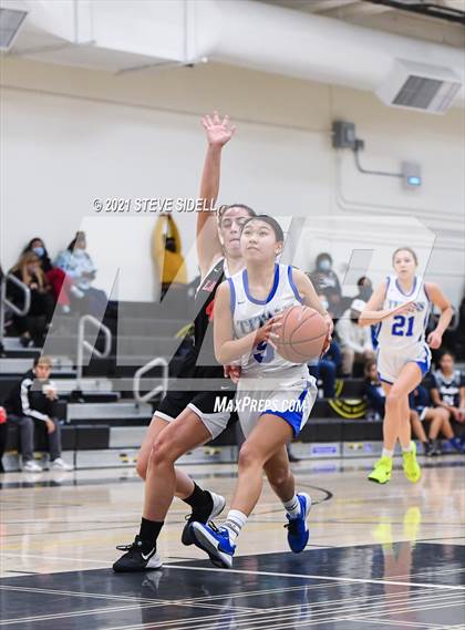 Thumbnail 2 in Eastlake vs. La Jolla photogallery.