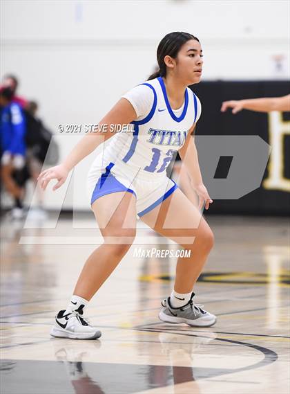 Thumbnail 3 in Eastlake vs. La Jolla photogallery.