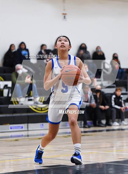 Thumbnail 1 in Eastlake vs. La Jolla photogallery.