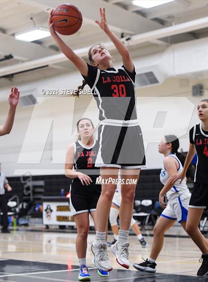 Thumbnail 2 in Eastlake vs. La Jolla photogallery.