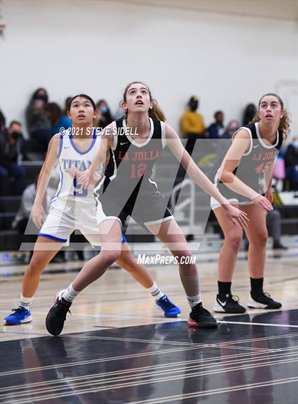 Thumbnail 3 in Eastlake vs. La Jolla photogallery.