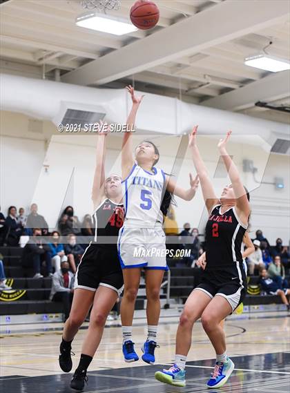 Thumbnail 3 in Eastlake vs. La Jolla photogallery.