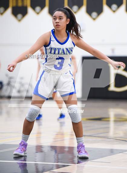 Thumbnail 3 in Eastlake vs. La Jolla photogallery.