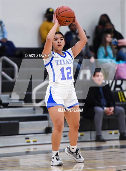 Thumbnail 3 in Eastlake vs. La Jolla photogallery.