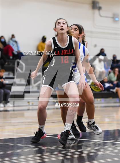 Thumbnail 3 in Eastlake vs. La Jolla photogallery.