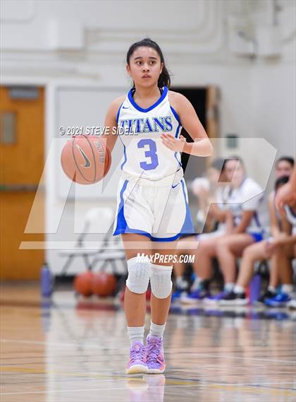 Thumbnail 3 in Eastlake vs. La Jolla photogallery.