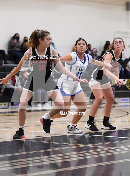 Thumbnail 2 in Eastlake vs. La Jolla photogallery.